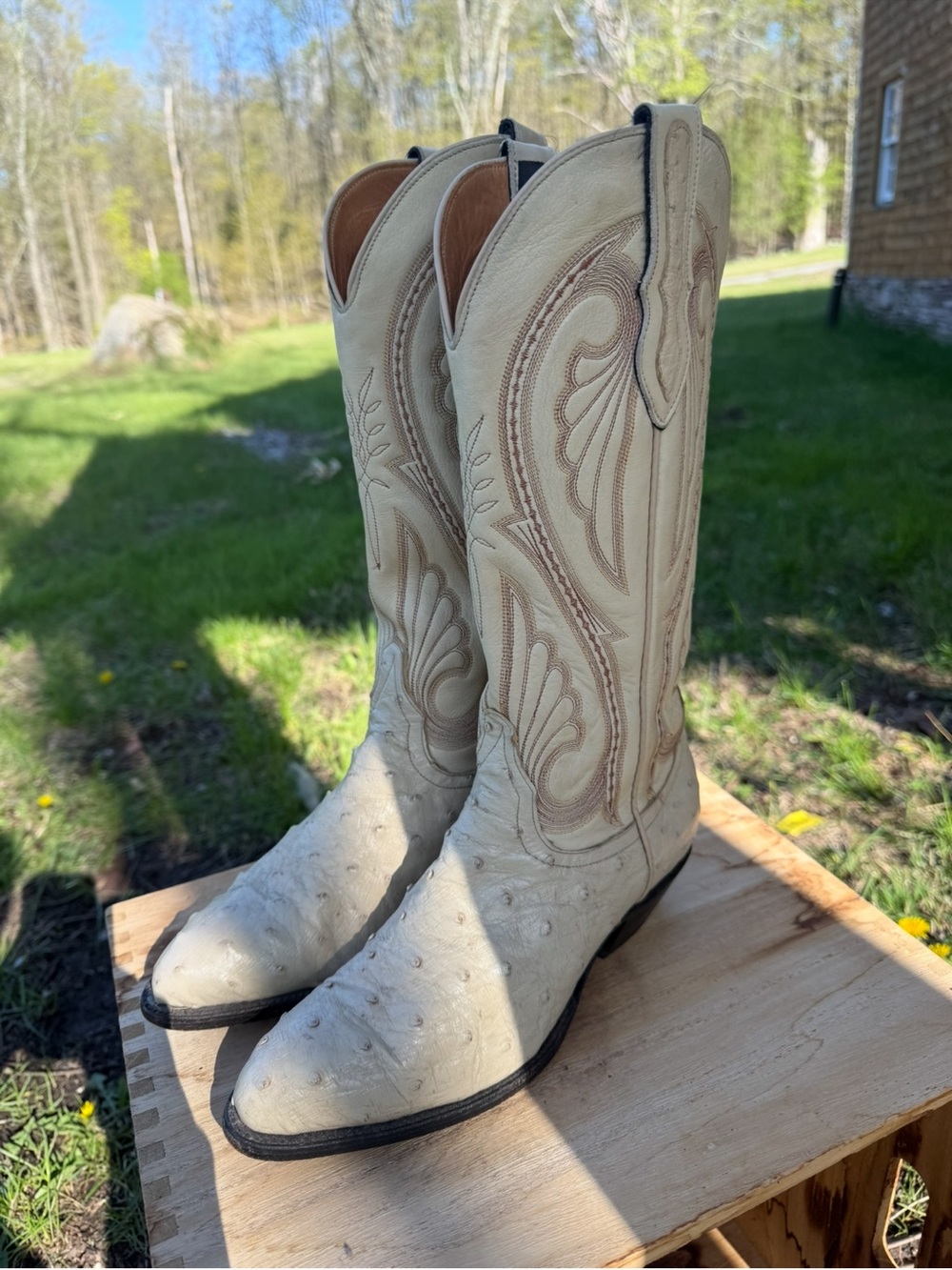 Vintage Larry Mahan White Full Quill Ostrich Cowboy Boots